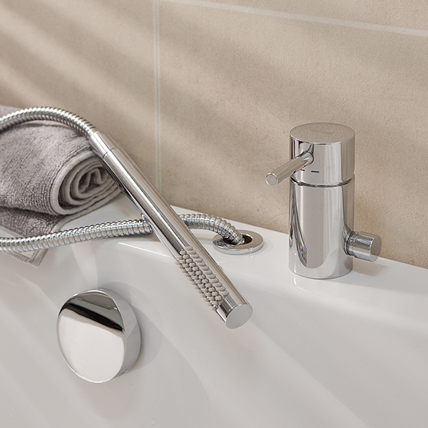 Etgrebs armatursæt med håndbruser krom